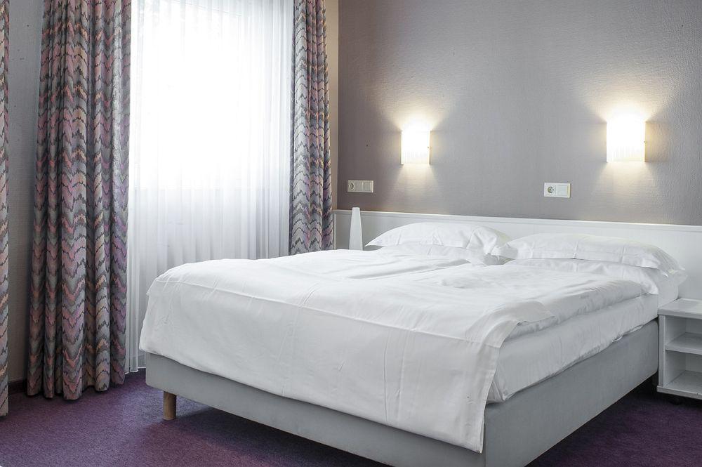 Airport Hotel By The New Yorker Köln Eksteriør bilde